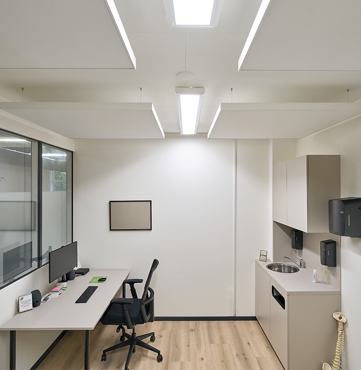 Reducel Summit plafondpanelen in wit.